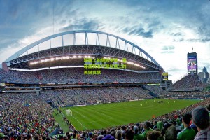 球场上的隐形引擎，墨菲盛赞老六替补席上的关键贡献