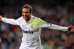 中国女子重剑队问鼎2019布达佩斯世锦赛，团体赛逆转取胜展现韧性