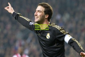 德罗西谈争议庆祝，意甲激情表达早有传统，科隆博方式并非首创